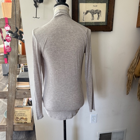 WHITE + WARREN Gray Modal / Spandex Layered Top S - Picture 3 of 3